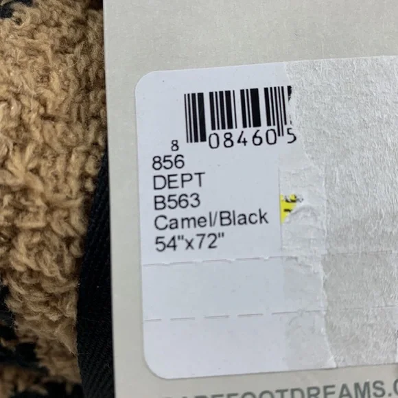 BAREFOOT DREAMS In the Wild Throw Blanket - Picture 6 of 6